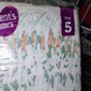 Size 5 Diapers - White and Green
